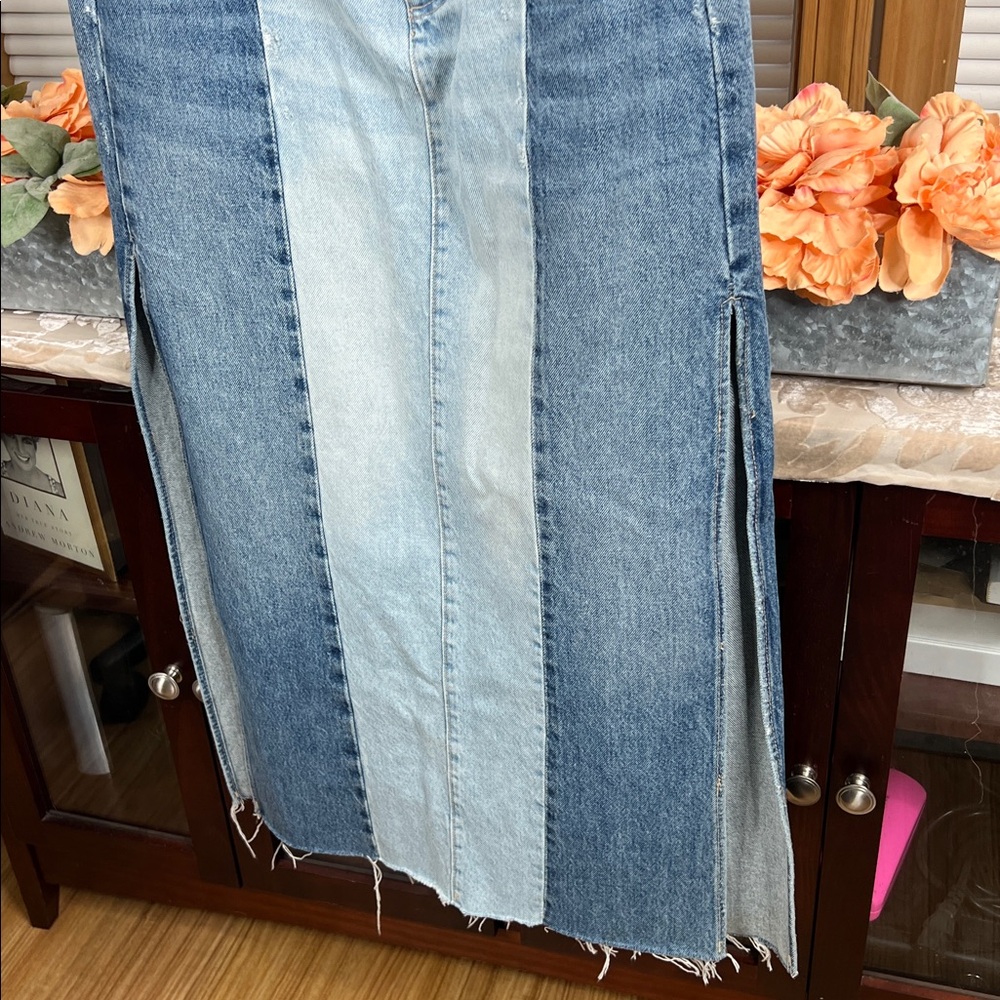 Zara Patchwork Denim Skirt Size Medium - Picture 3 of 5